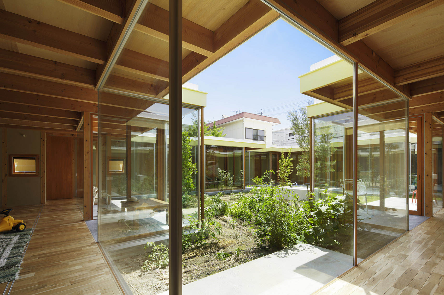 12-nagoya-courthouse-by-takeshi-hosaka-architects.jpg
